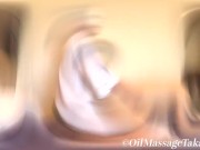 【素人マッサージ】グラマラスボディのOLさんへのマッサージ姿を横からも撮影。きれいなパイパンを丁寧にマッサージしたあとはメインデッシュの挿入へ 15/16