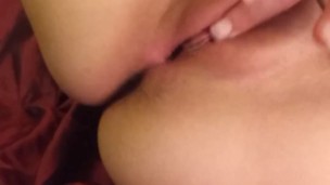 Pulsating Pussy. Girl Masterbating tight pussy!!