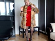 VENUS IN FURS, or hot MILF whore AimeeParadise in a fur coat on a naked body & with a cigarette! )) 2/16