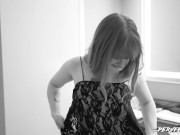 Thicc booty white girl, strip tease 6/16