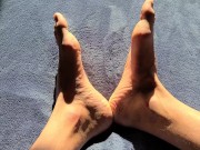 My feet are taking sunbathe at home. They are so perfect 🥰