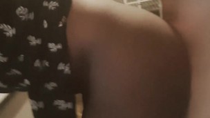 Baise rapide dans le sous-sol