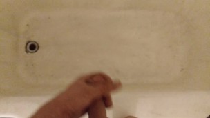Messy Bathtub Peeing