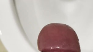 【即イキ】ムラムラして我慢できずトイレで大量発射