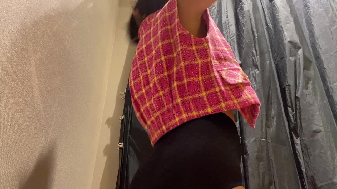 Shopping mall fitting room masturbate - RedTube