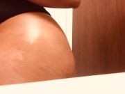 Ebony ass clapping 