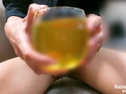 グラスにきれいなおしっこをする 14/16