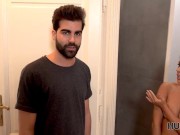 HUNT4K. Smart hunter manages to fuck friends new dazzling GF after shower 4/16