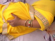 Desi Pari Hot Indian Bhabhi Has Big Boobs and a Sweet Pussy 10/16
