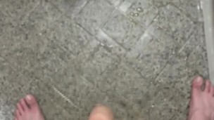 【おしっこ動画】ヘンタイ男子大学生によるおしっこ自撮り動画、3本立て！
