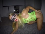 Nederlands moedertje van haar geile kontje naar haar mondje en overal sperma 1/16