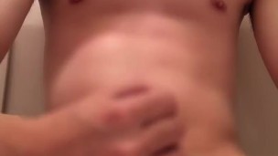 パイパンデカチン男がオナニーして、いっぱい精子出して逝っちゃう！