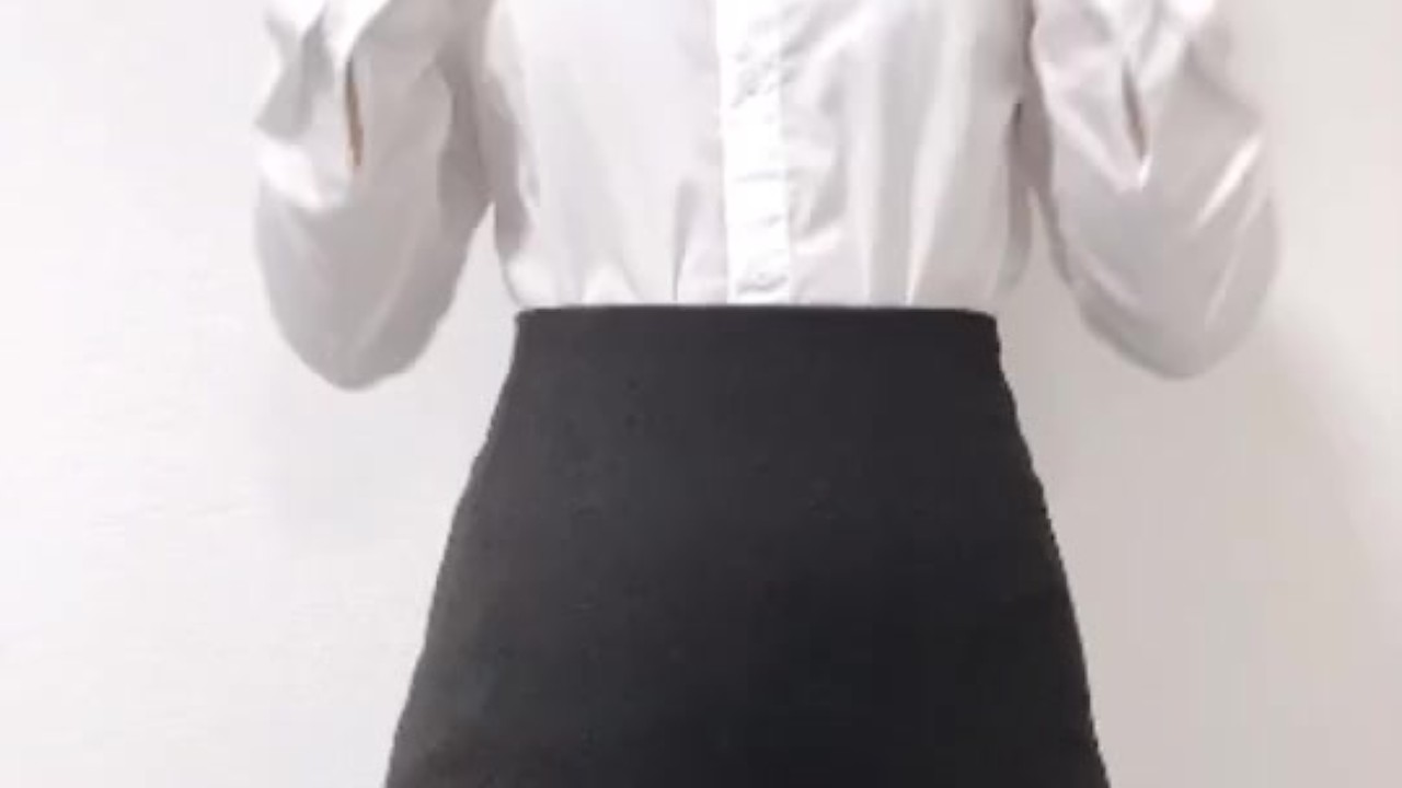 【素人】どんどんお洋服を脱いでいきます....♡【脱衣】 - Video di sesso gratis - RedTube