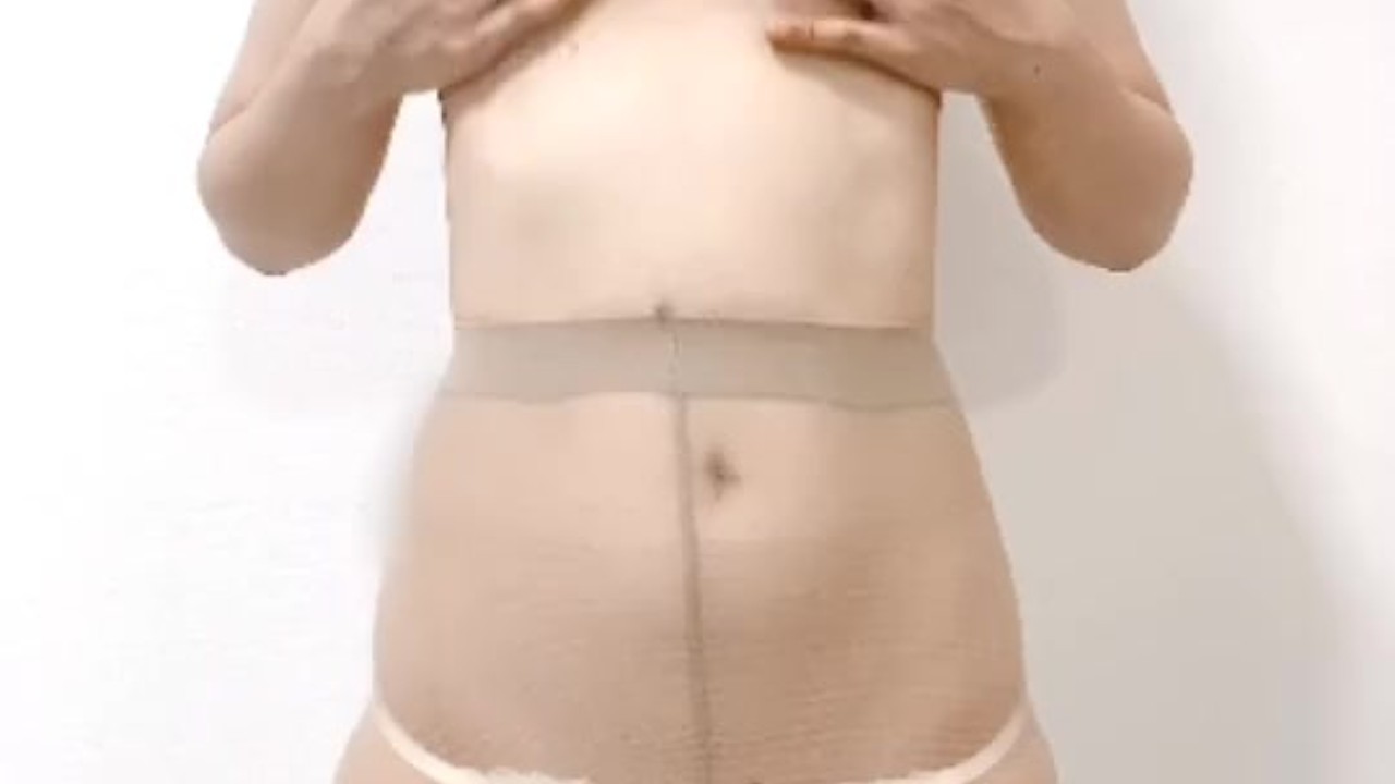 【素人】どんどんお洋服を脱いでいきます....♡【脱衣】 - Video di sesso gratis - RedTube