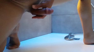 He jerks off his tasty cock in the shower