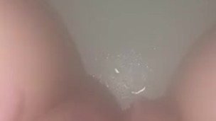Playing with my Pussy in the shower 