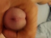 Wanking off and ending in cumshot closeup!