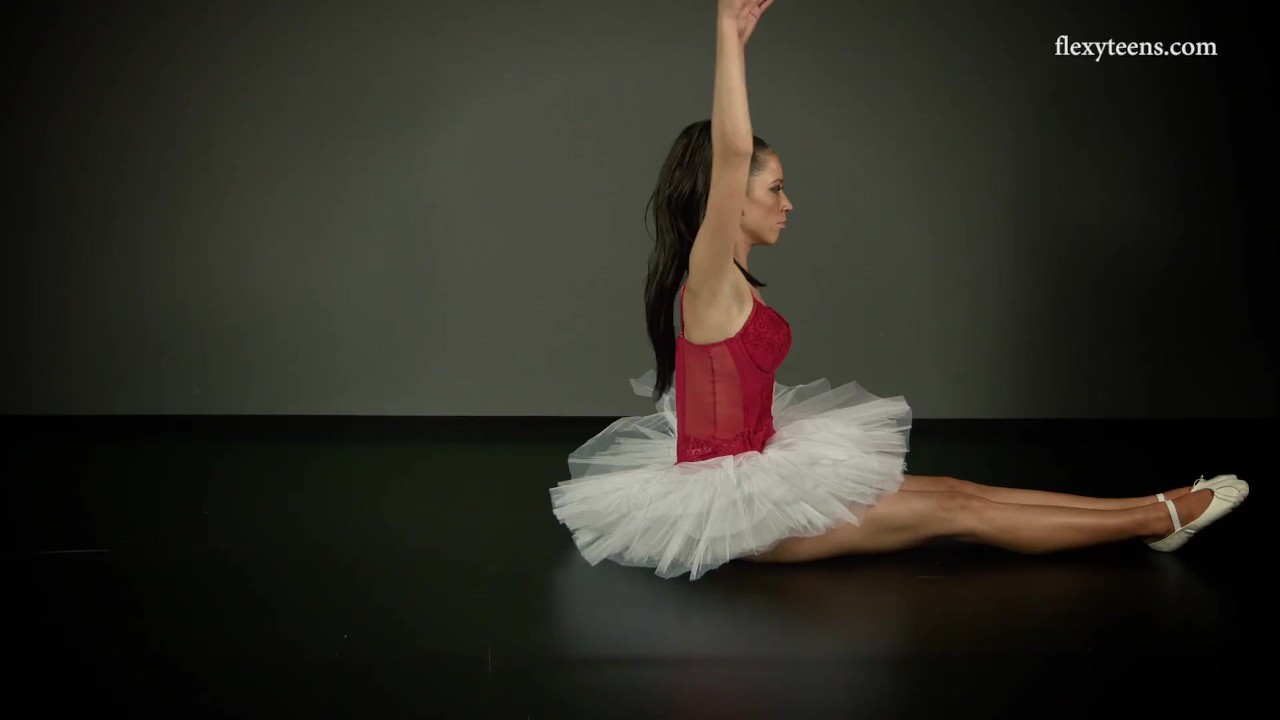 Petino  super sensual gymnastics - Free Sex Video - RedTube