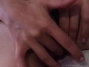 красивая студентка университета играет одна 8/16