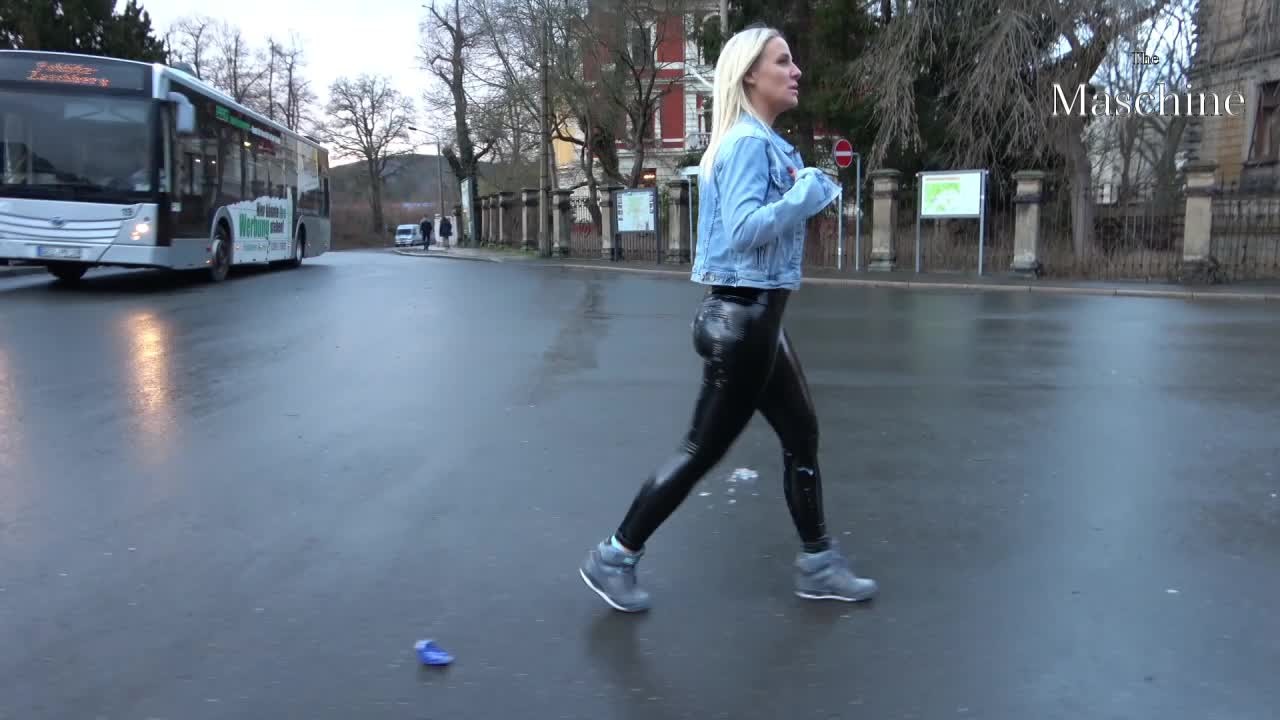 Sexsüchtiges  am Bahnhof - Sperma walk - 無料セックスビデオ - RedTube