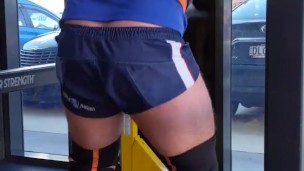 Gym stud does squats to build a big beefy butt