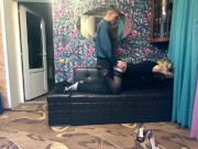 Я отжарил эту деловую сучку прямо на кухонном диване 12/16