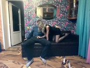 Я отжарил эту деловую сучку прямо на кухонном диване 5/16