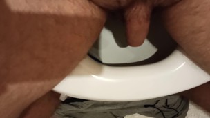 I pee and jerk off gently in the morning in the toilet.