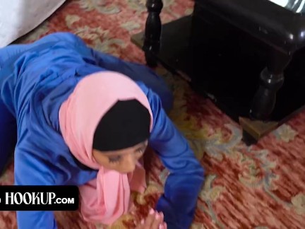 Curious Perfect Assed Muslim Beauty With Hijab Gets Her Tight Pussy Pounded By Horny Instructor