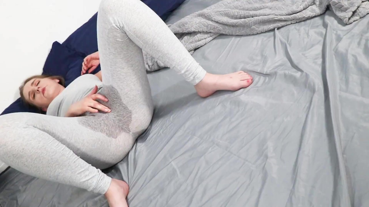 Pee desperation, wetting the bed full bladder will not stop coming out