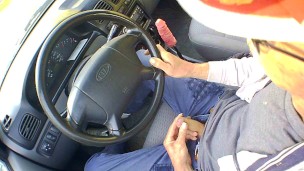 masturbation in a car