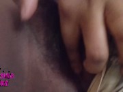 Mostrando a bucetinha 10/16