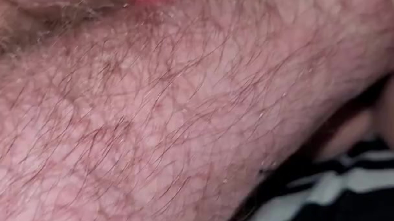 Sweet little pussy gets a sweet little fist - Darmowe seks wideo - RedTube
