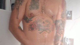 tattooed Solo shower tease