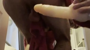 Un bel cazzo nel mio piccolo culetto 😘😘