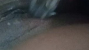 Lovii brinca com sua própria buceta