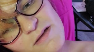 Amy Fucks a Huge One