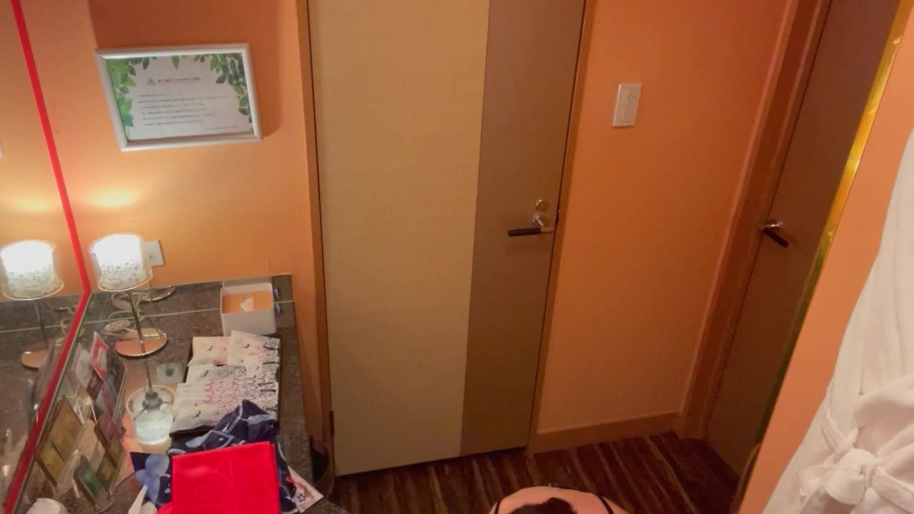 浴衣姿の女子大生が人に見られながらの初ハメ撮り！大興奮のぐちょぐちょパイパンまんこにたっぷり中出しSEX! AbemaTV給与明細 ♡RYO＆YUU♡素人カップル/歳の差/10代/スタイル抜群/美少女 - Vídeo de sexo gratis - RedTube