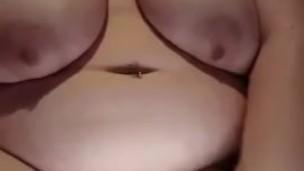 Chubby girl fingers and plays with herself to cum