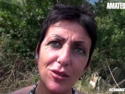 SCAMBISTIMATURI - Kinky Italian Mature Lady Gets Fucked In The Ass Outdoor - AMATEUREURO 1/16