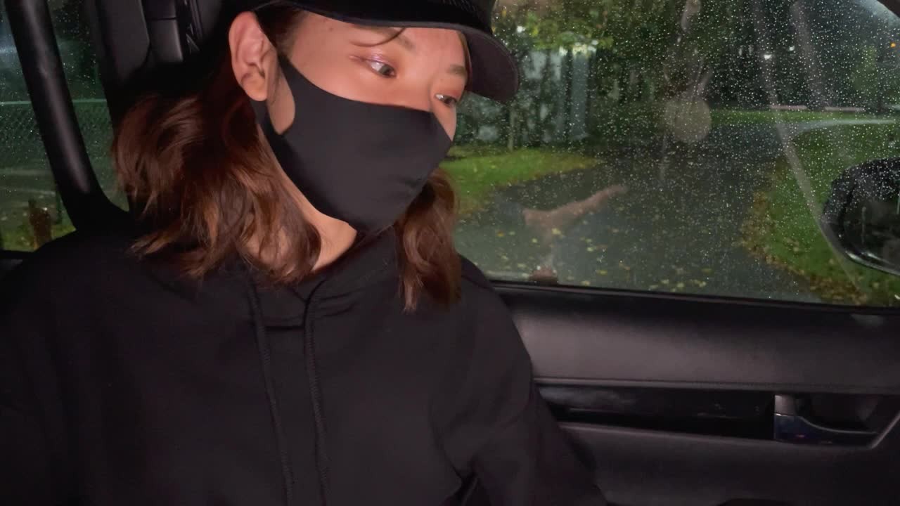 デート終わりの公園でリアルハメ撮り！大興奮で女子大生のおまんこで即イキ大量中出し ♡RYO＆YUU♡ 素人カップル/歳の差/10代/美少女/スタイル抜群/スマホ/リアル/主観映像/運転フェラチオ - RedTube