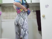 Nerdy Faery Gets New Leggings. Close up Piss 4/16