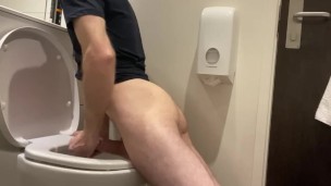 Horny in the hotel 