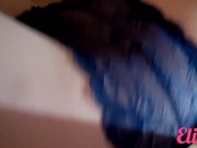 Mi vecina me envía video de sus partes quiere que la valla a follar  3/16