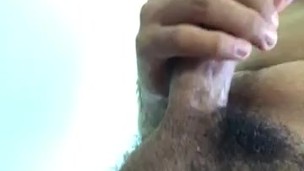 Masturbandome en mi cuarto 