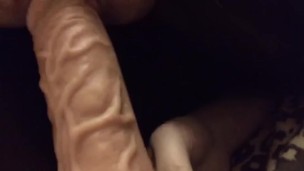 ディルドを美味しそうにフェラしちゃうお姉さん