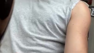 Stud jerks off in car 