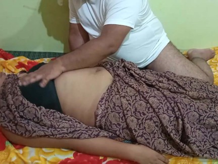deshi bhabhi saying ho rha mera ruko[hindi]