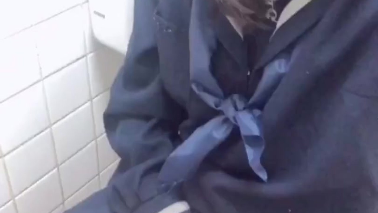 トイレでオナニーしました///エッチな女の子になってごめんなさい♡♡ - Free Sex Video - RedTube
