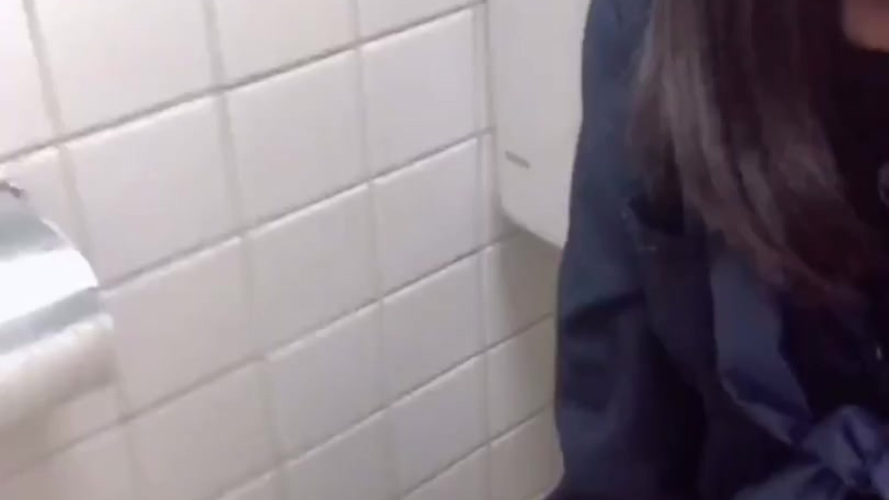 トイレでオナニーしました///エッチな女の子になってごめんなさい♡♡ - Free Sex Video - RedTube